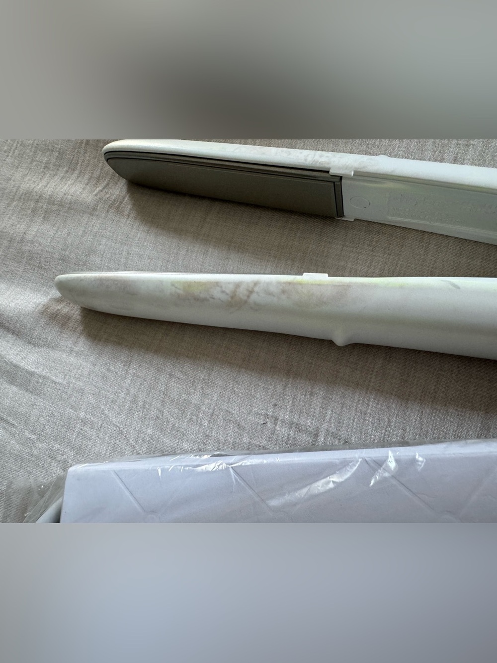 NEW Drybar Reserve Vibrating Styling Hair Flat Iron 1" - Picture 2 of 5
